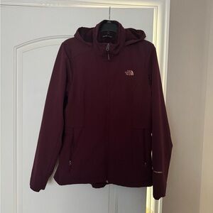 “The North Face”windwall ,worm jacket for women.Size-L,color-cherry.(Like new)❤️